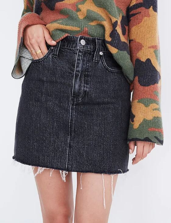 Madewell Dresses & Skirts - MADEWELL Rigid Denim Straight Mini Skirt in Hideaway Wash J7908 // 27